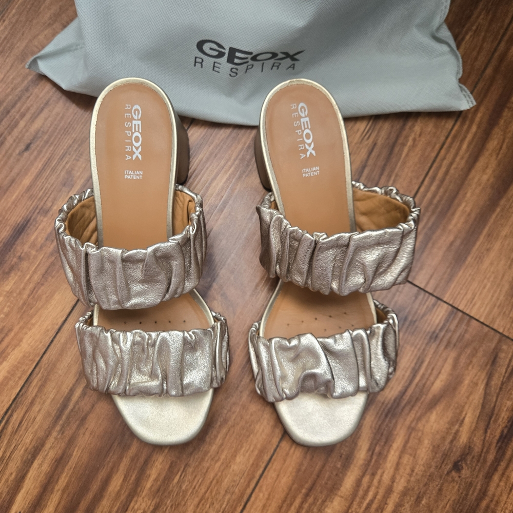 Geox Women's Ligth Gold Slide Sandals